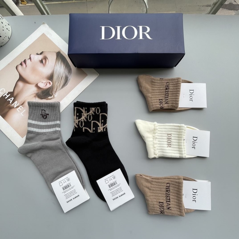 DIOR